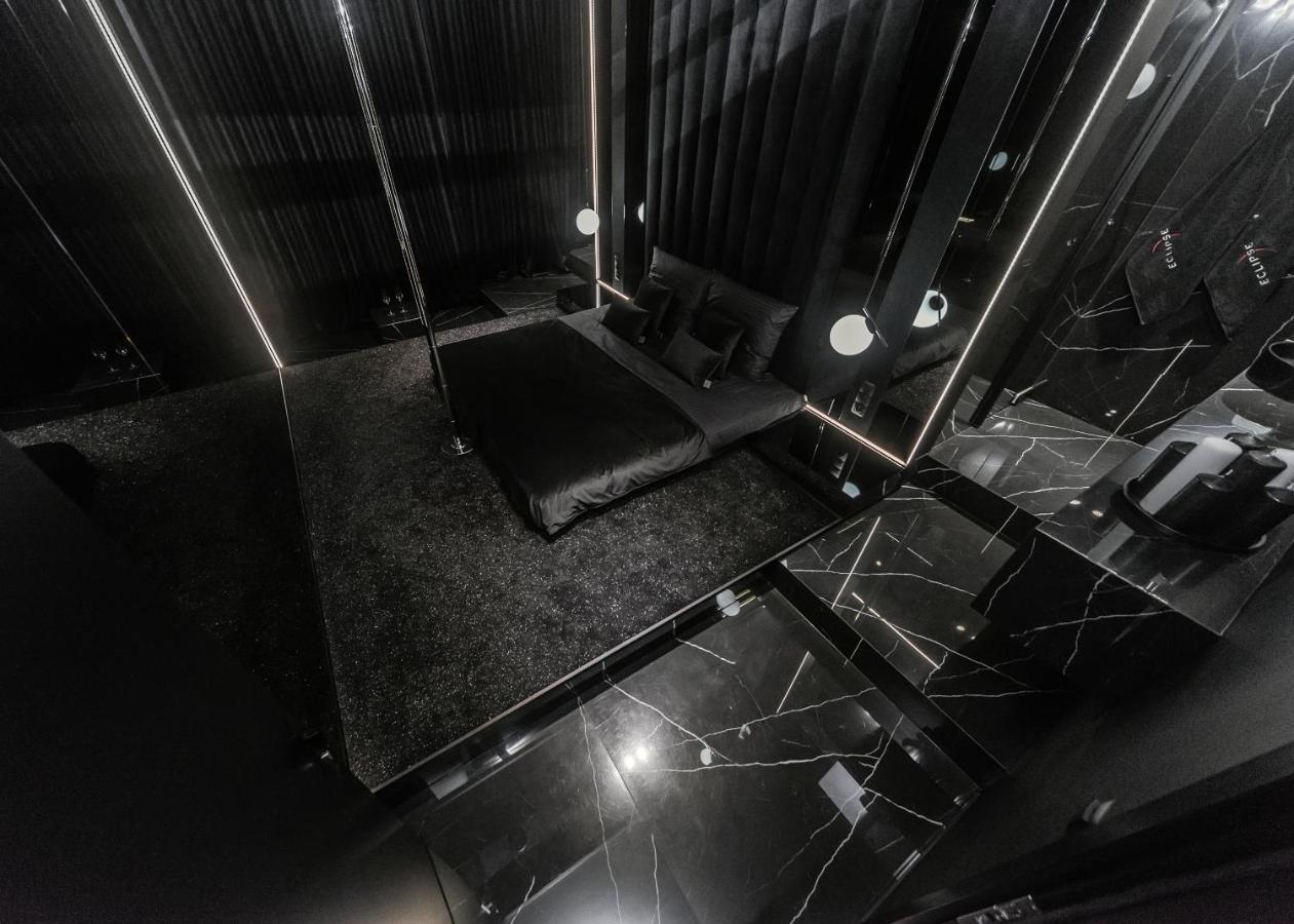 Eclipse Black Room Bielsko-Biala Exterior foto